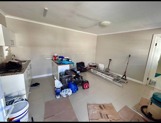 4 BEDROOM HOUSE FOR SALE IN CHURCHILL ESTATE